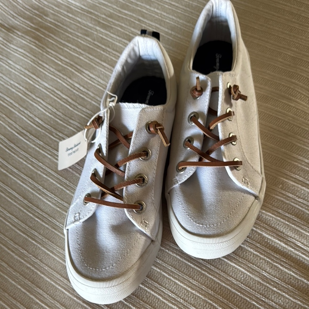 Tommy Bahama White Canvas Sneakers with Leather Laces